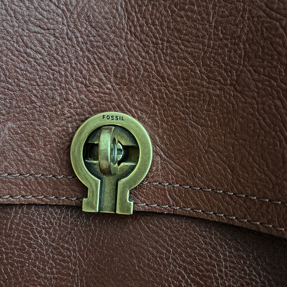 (Fossil) Package - image 5